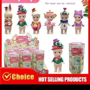 Wonderland Series Collectible Figures